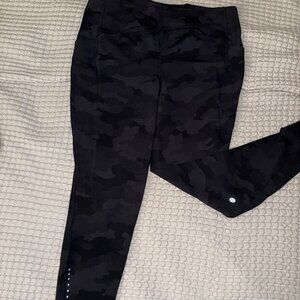 Lululemon Swift Speed High-Rise Tight 28" – Black Camo